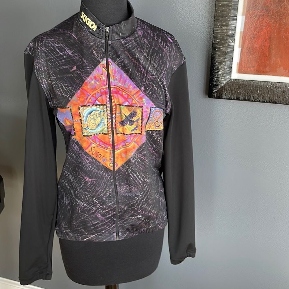 Sugoi black/purple front graphic zipper front athleisure/workout jacket. Medium